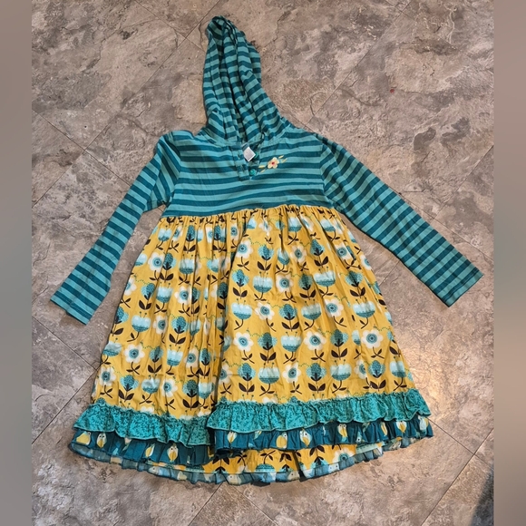 Girls Size 6 Dress - Picture 1 of 2